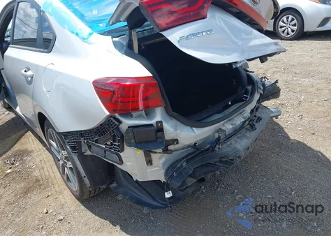 2020 Kia Forte Ex z USA, uszkodzony, nr VIN 3KPF54AD1LE210395